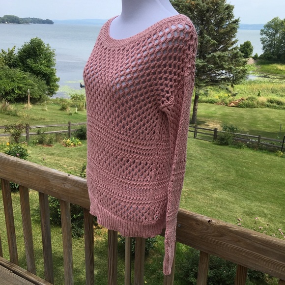 American Eagle Sweater ๐ฆ
- Picture 5 of 7